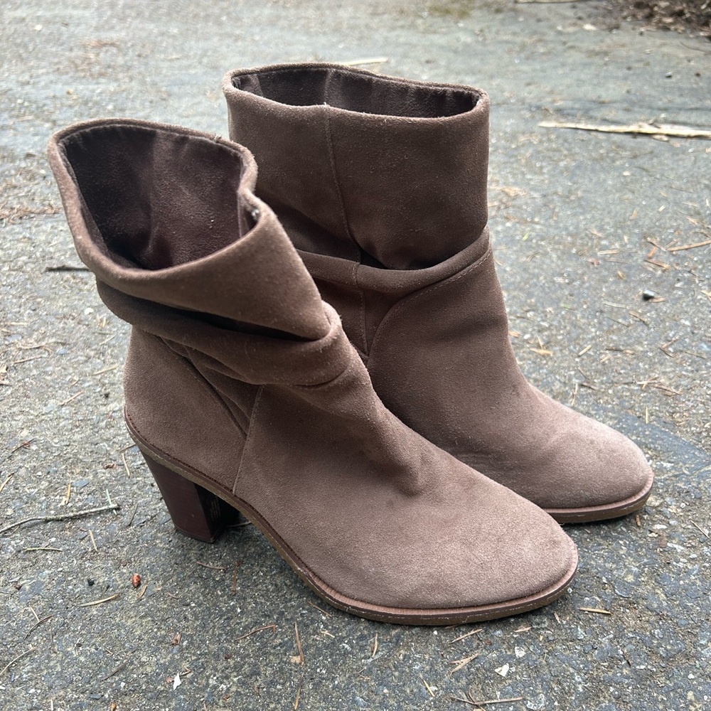 Vince Camuto Suede Beige Brown Boots